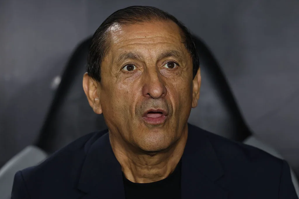 River Plate to hire Ramón Díaz as head coach