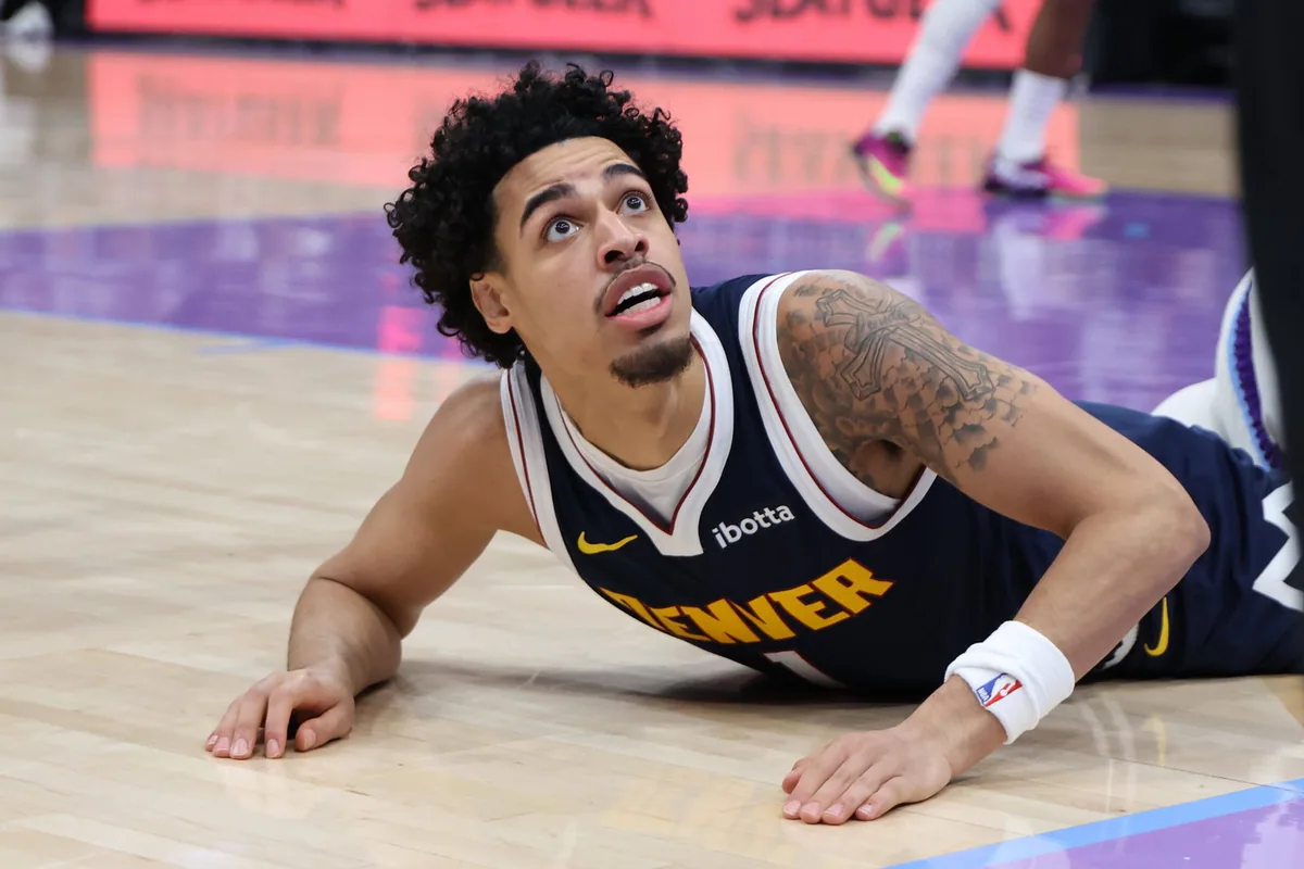 Strawther's contract deadline nears