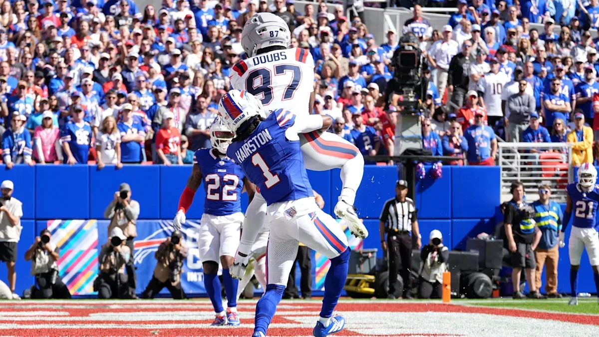 Bills Locker Room Reacts to Hairston Apology