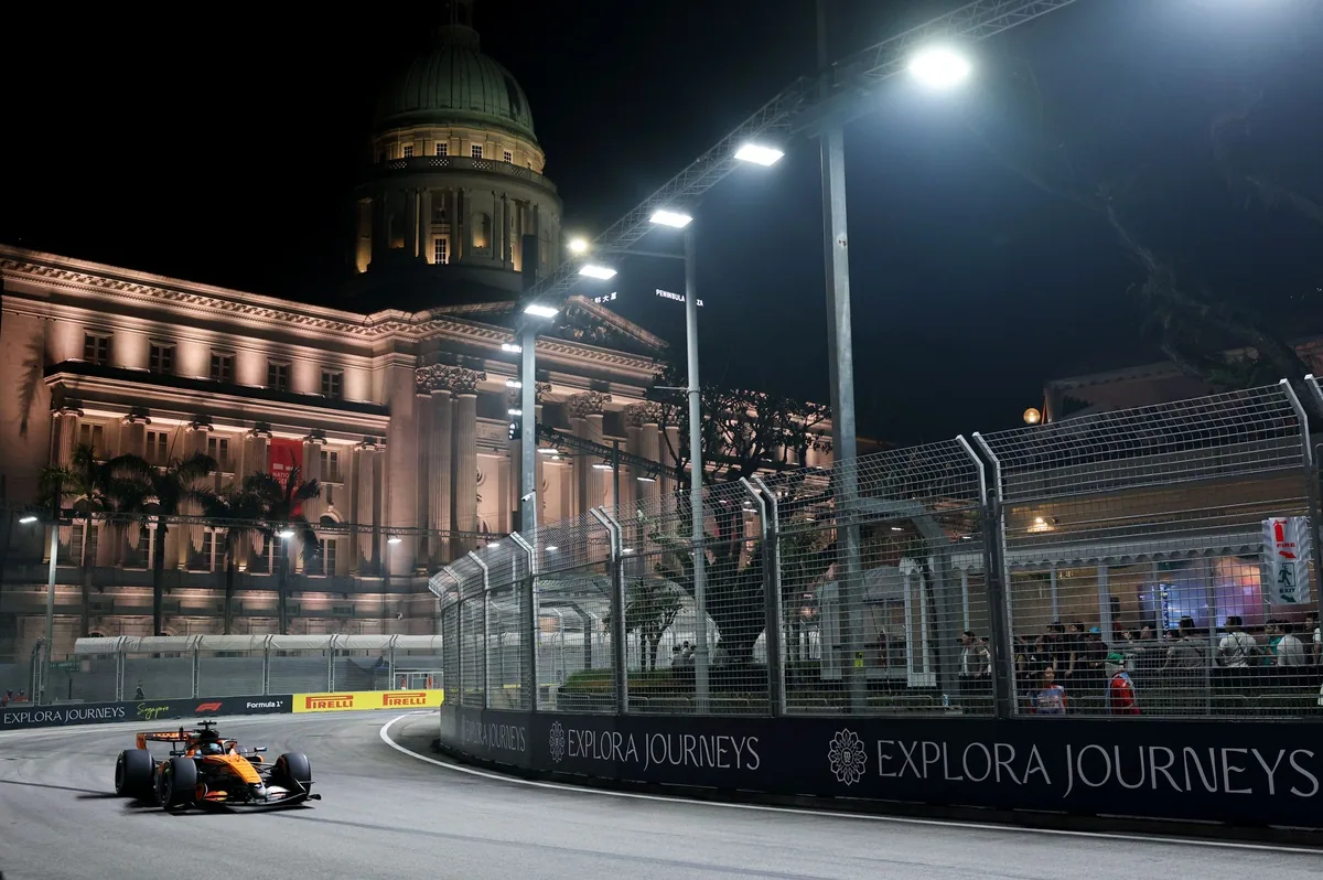 Verstappen tops Singapore sprint qualifying