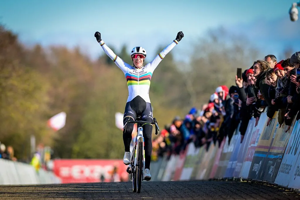 Lucinda Brand to race on road after cyclo-cross contract extension
