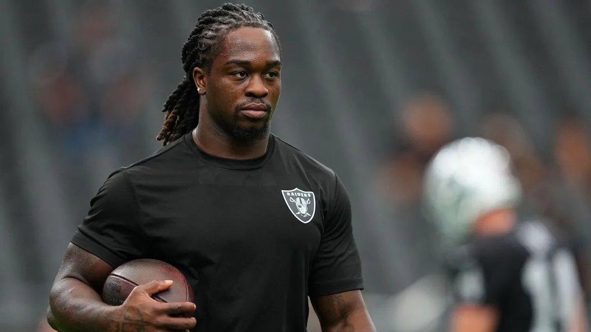 Raiders RB faces double injury hurdle