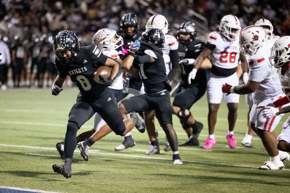 Knights dominate Rockets in District 27-6A