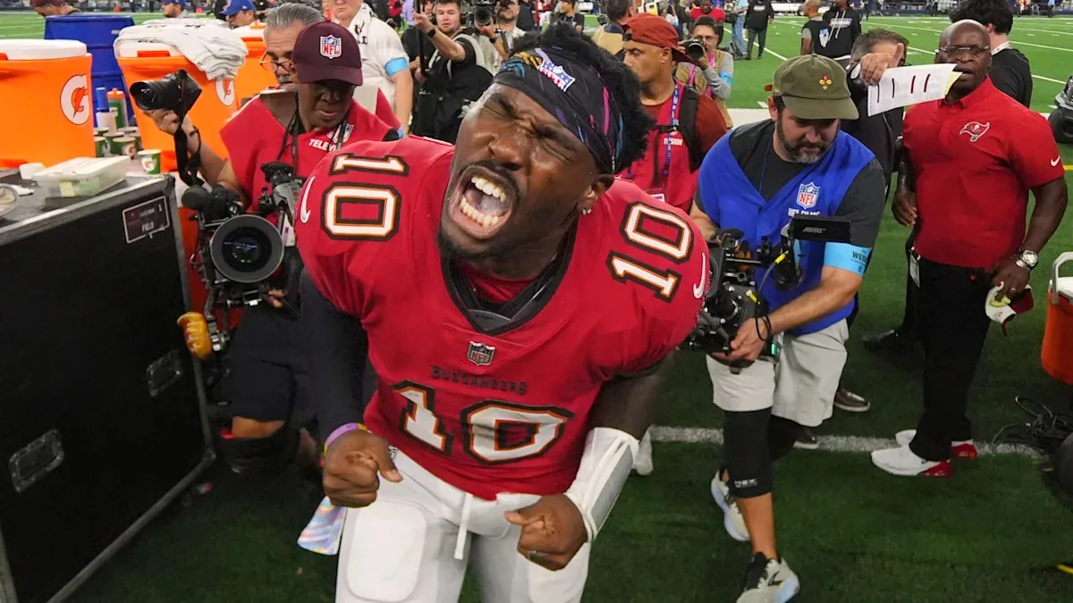 Buccaneers rookie outperforms veteran