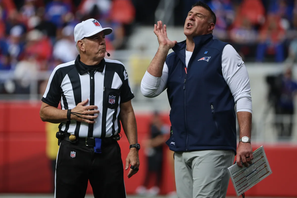 NFL suspends officials after eight years