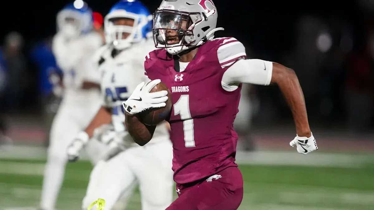 Duck Commit Ejected After Touchdown Celebration