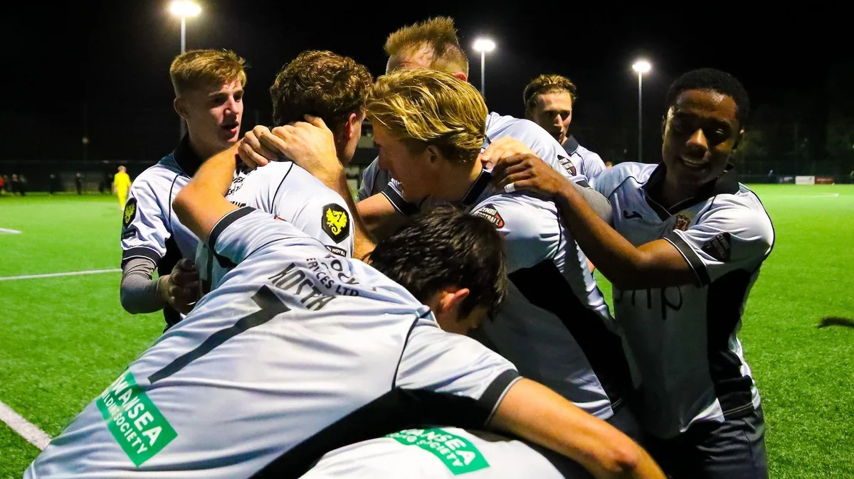Trefelin win Cymru Premier debut