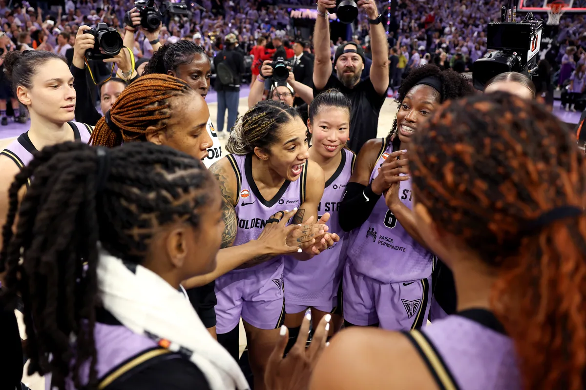 Valkyries' Williams dominates WNBA Finals opener