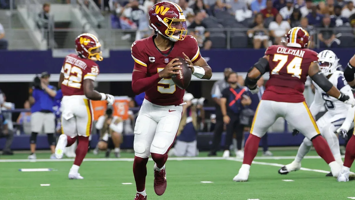 Commanders activate Jayden Daniels for game