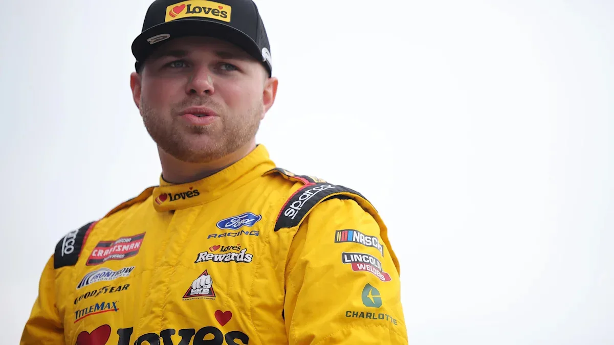 Kaden Honeycutt retains Truck Series points lead