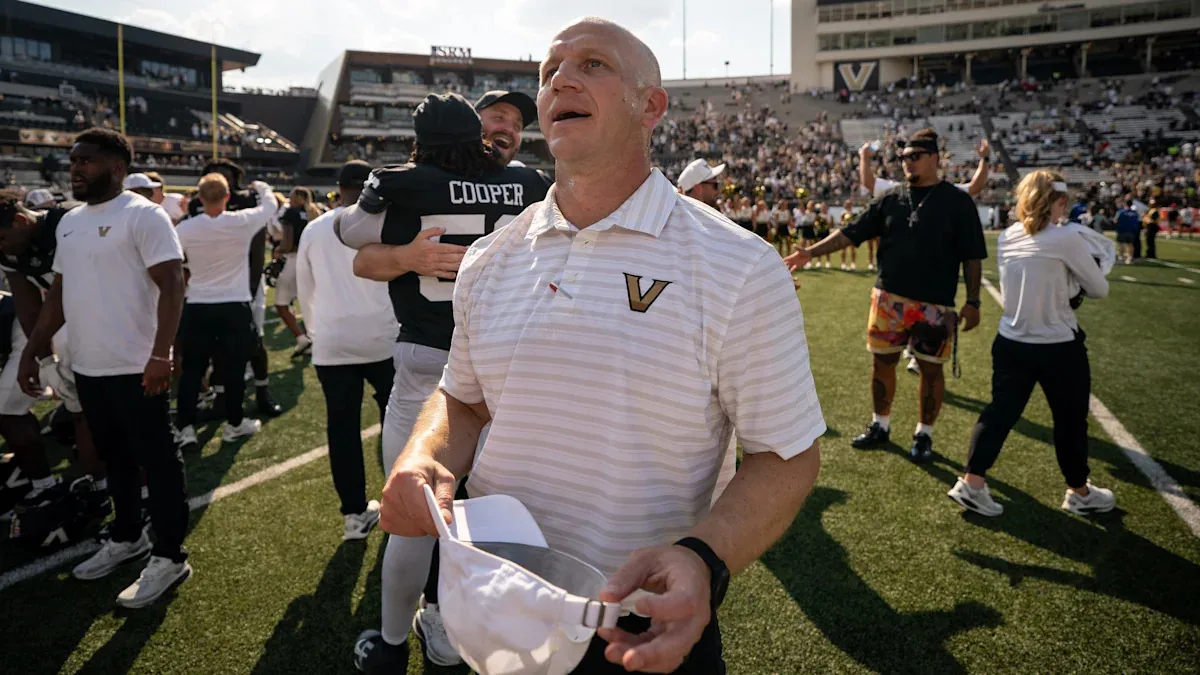 Vanderbilt warns against tailgate tents for Ole Miss game