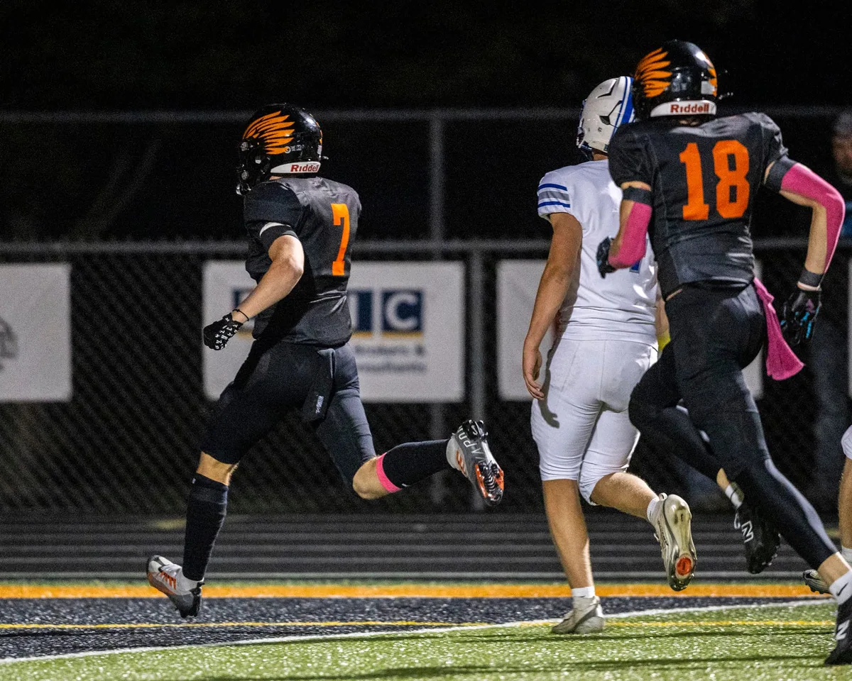 Somerset Football Defeats Bedford in Week 7