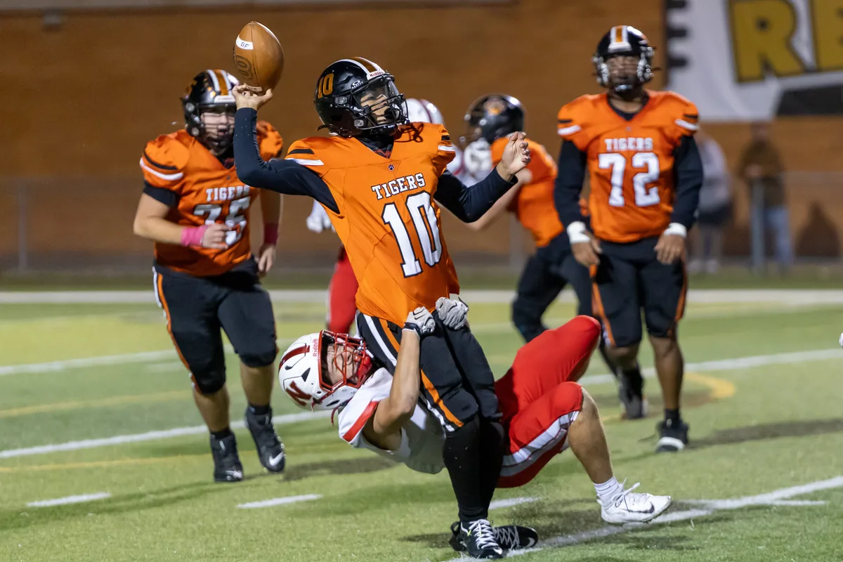 Beaver Falls loses first MAC game to Neshannock