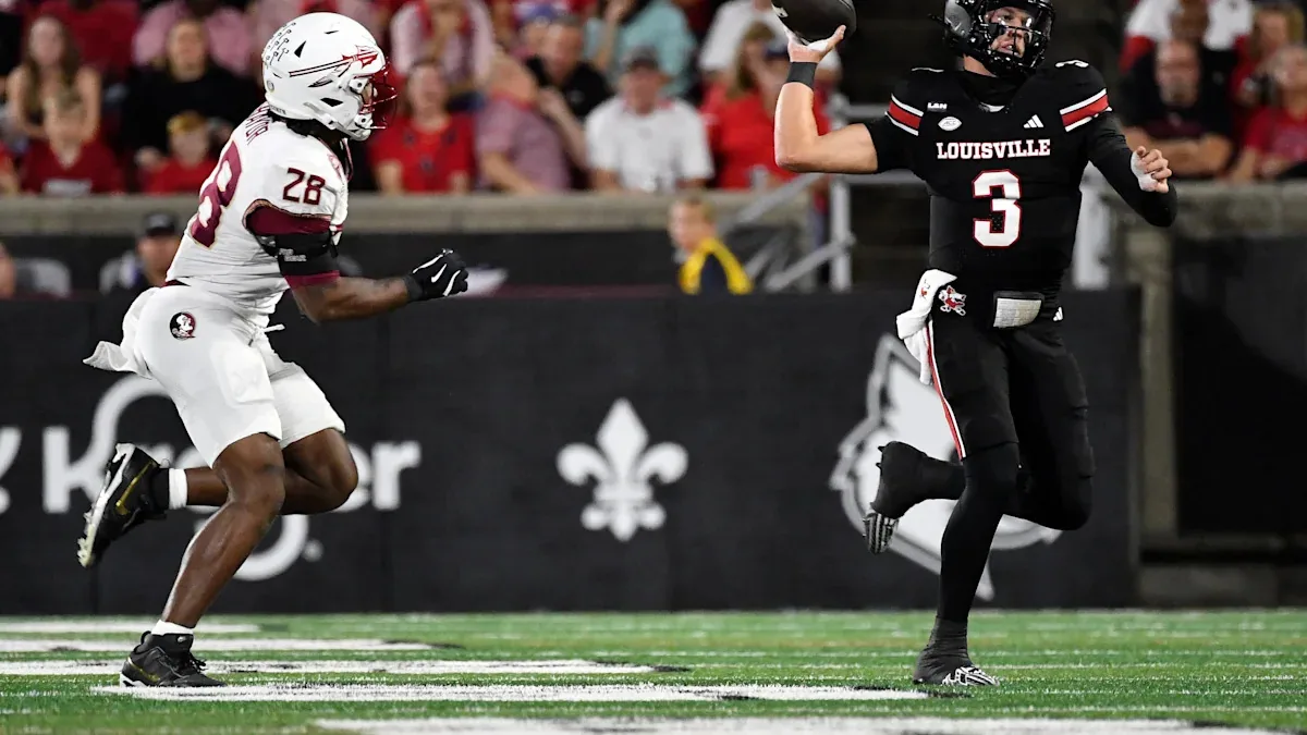 Louisville defeats Florida State 44-20