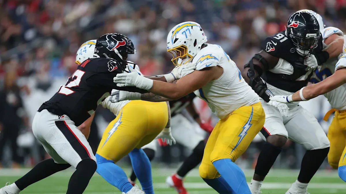 Buccaneers end 0-4 start with first win