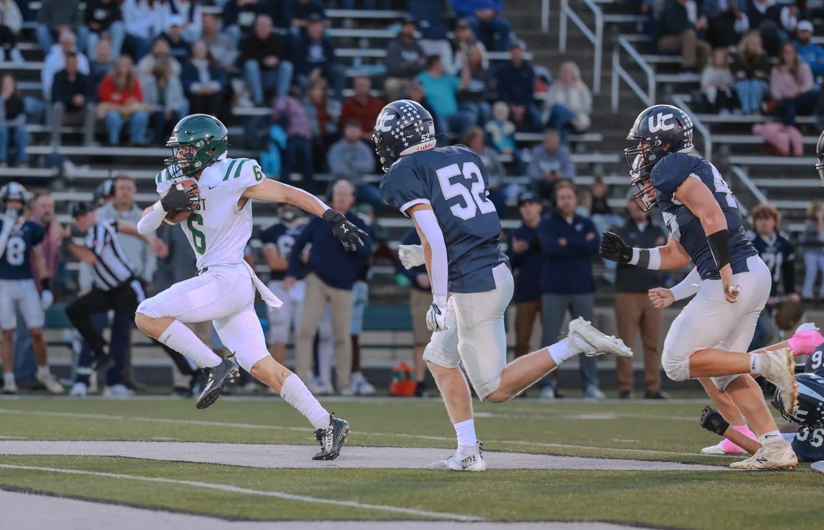Zeeland West defeats Unity Christian in state playoff game