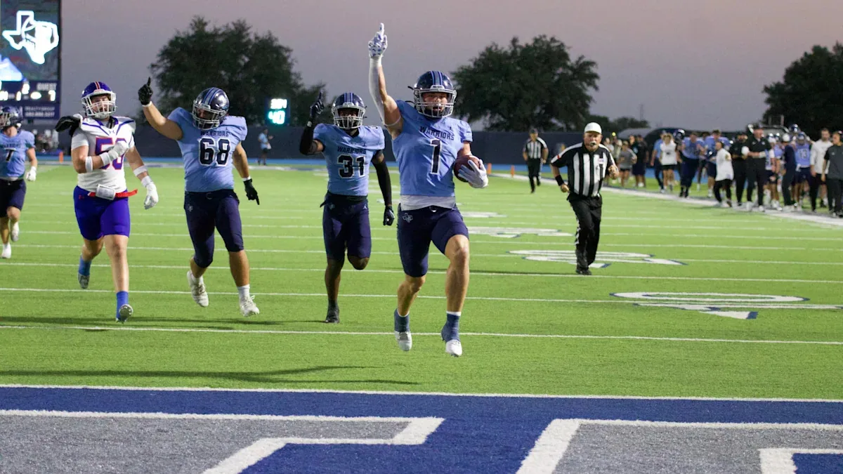 Cowboys' son blocks FG, returns for TD
