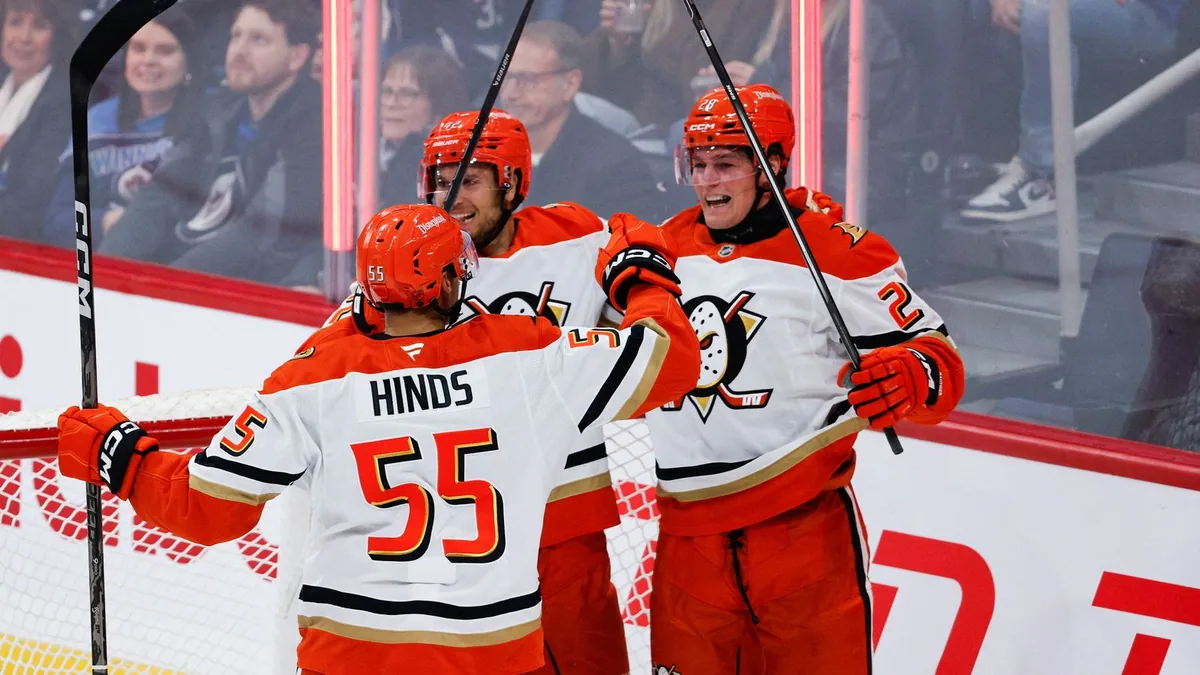 Ducks' fourth line scores in win over Jets