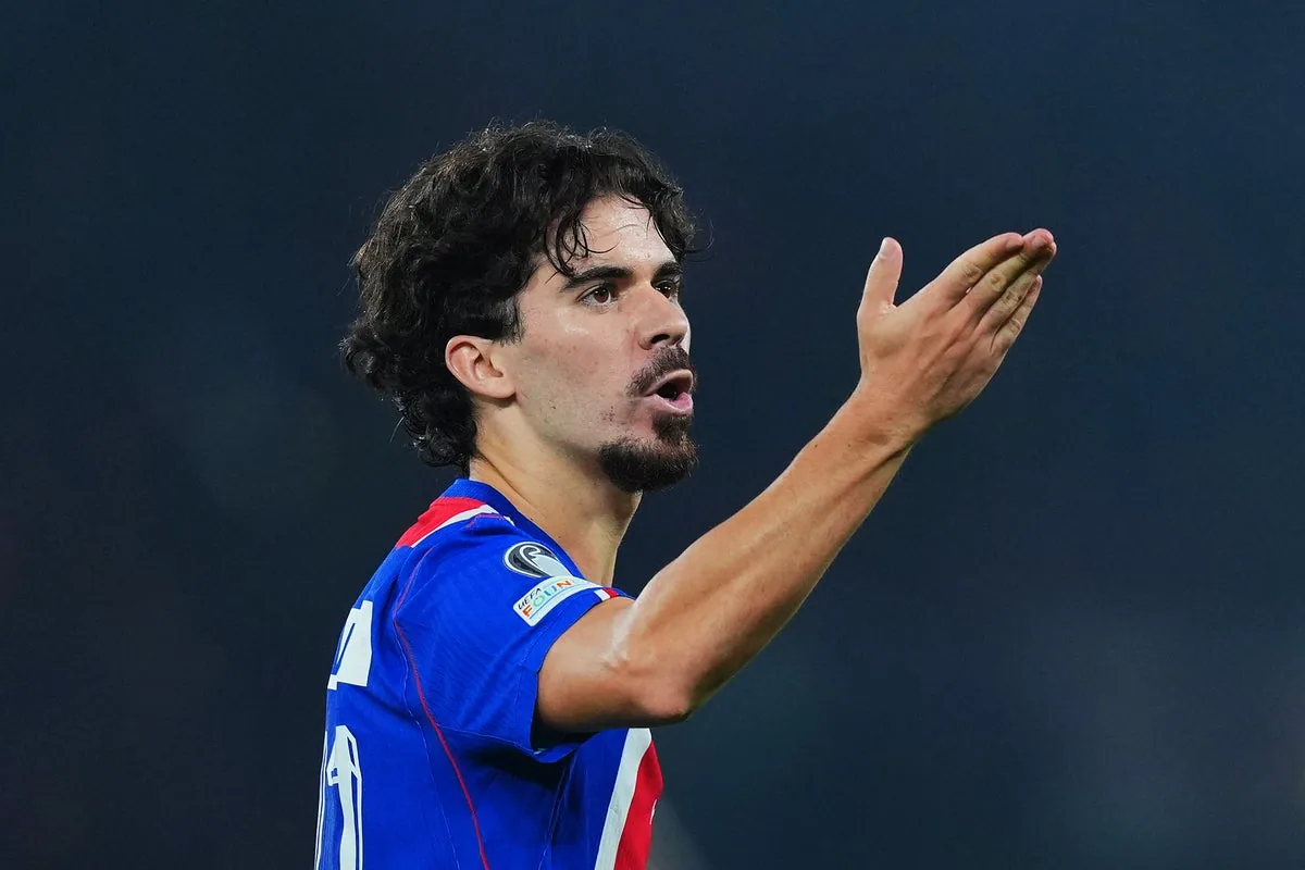 psg edge barca in cl clash