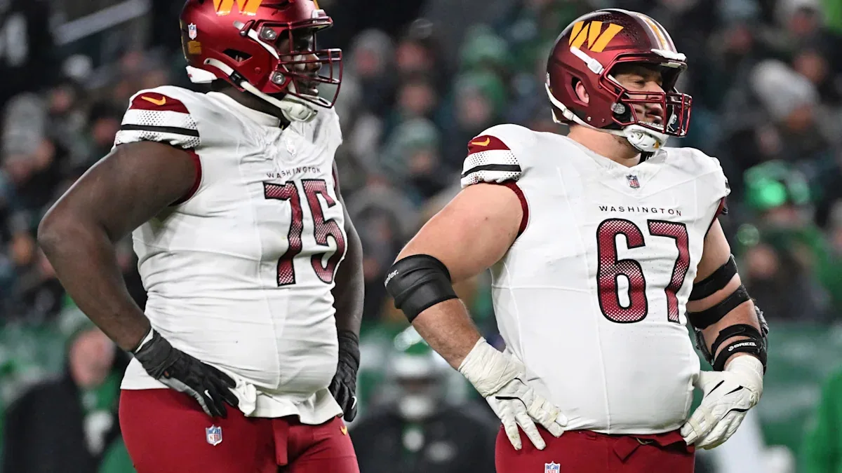 Commanders replace starting center
