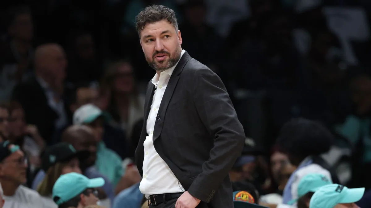 Liberty stars avoid confirming DeMarco's future