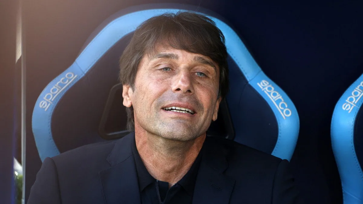 Conte hints at exit as United struggle
