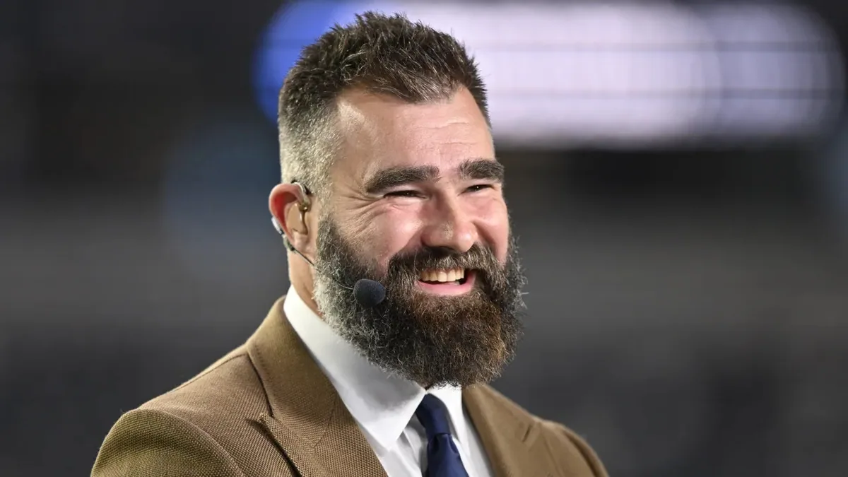 Kelce Apologizes for Referring to Eagles as 'We'