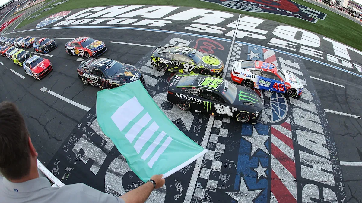 NASCAR experts favor Stewart-Haas for Charlotte race