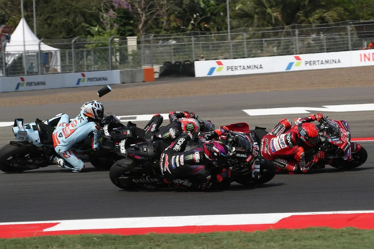 Martin Loses Sprint After Tyre Issue