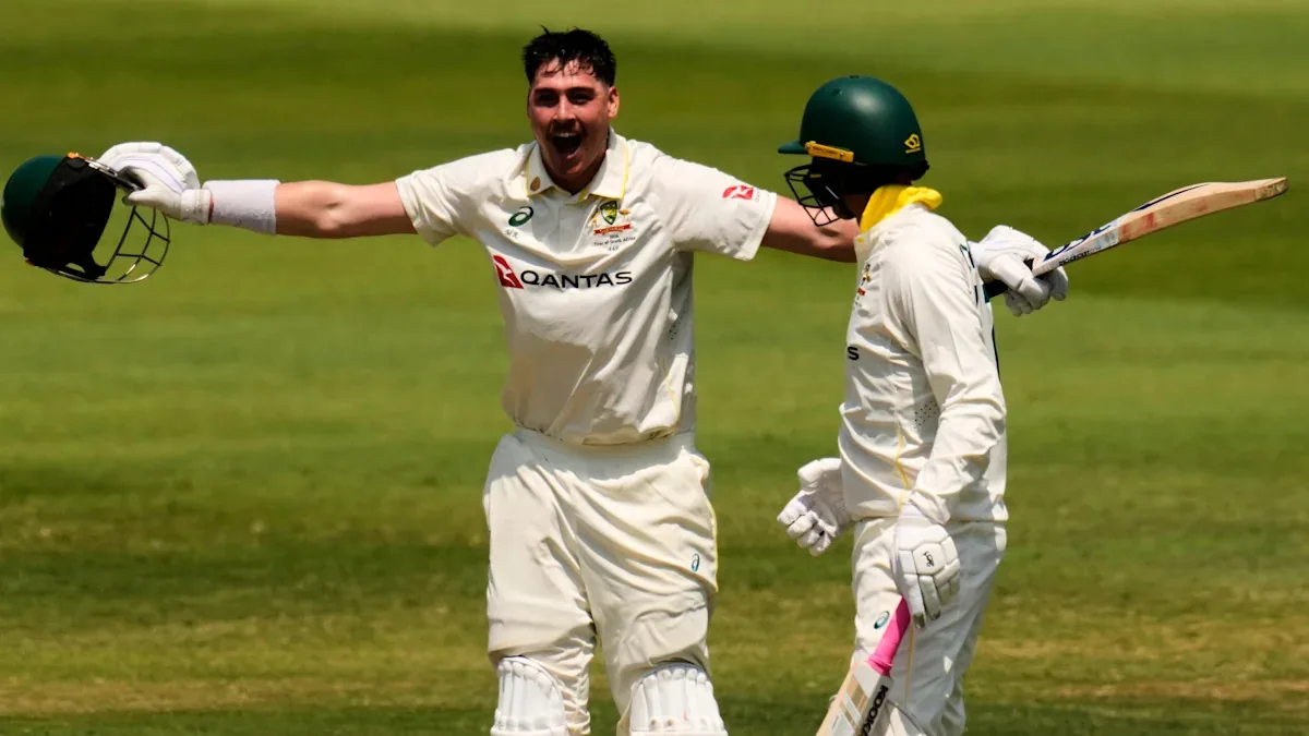 Australia scores 277-8 after Renshaw century