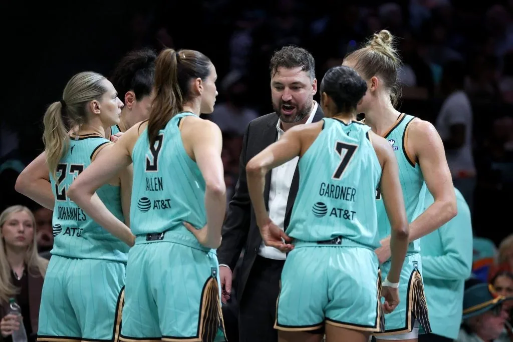 liberty players avoid commenting on deMarco after playoff exit