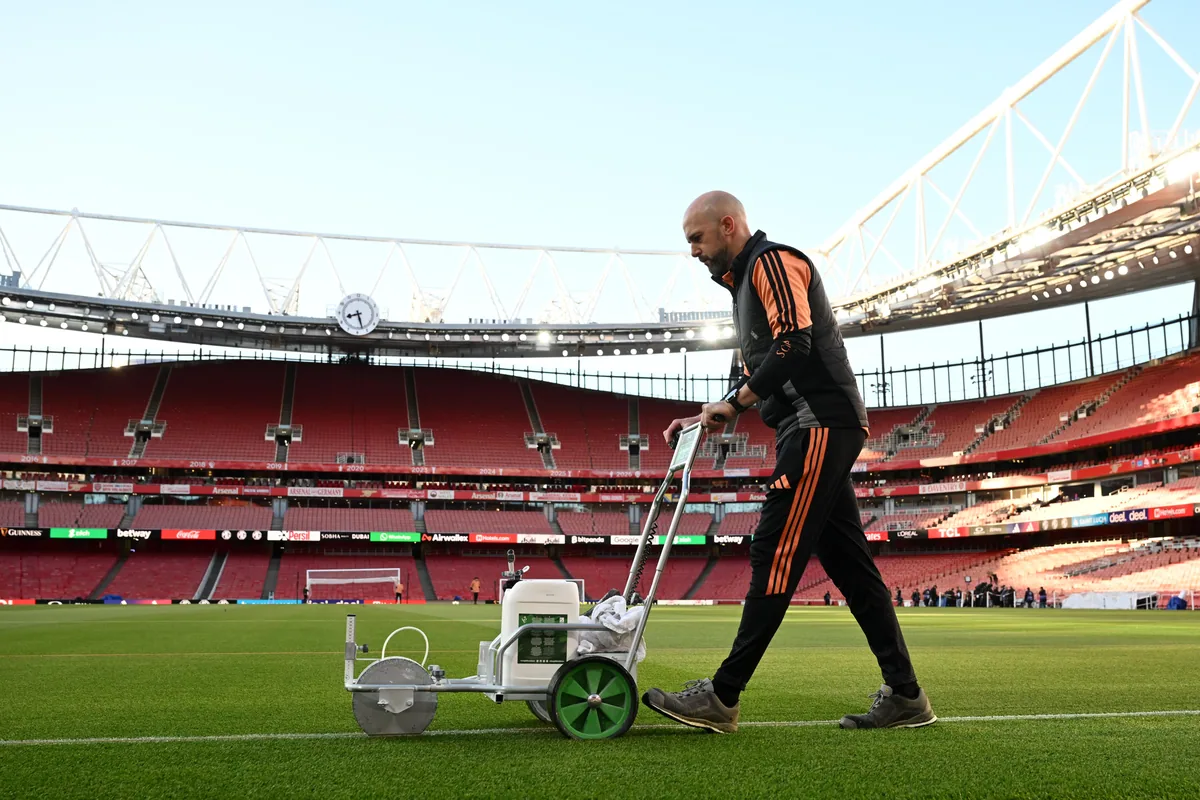 Premier League resumes after international break