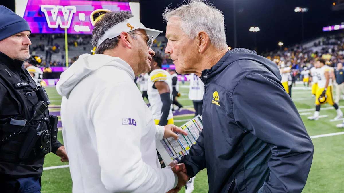 Washington Falls to Iowa, 41-24