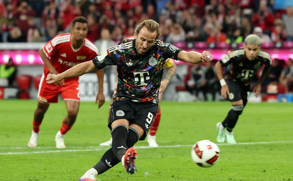 Bayern Munich edge Augsburg in Bundesliga clash