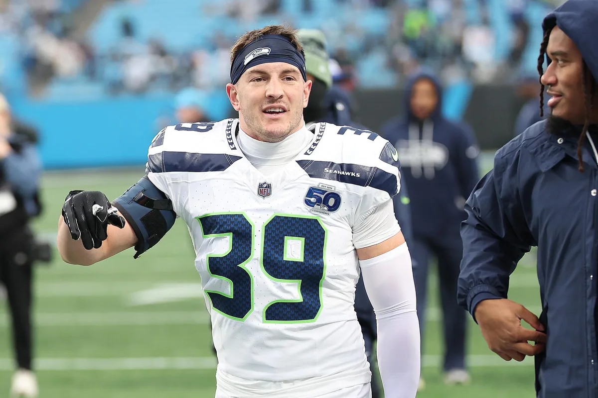 seahawks defensive line returns ahead of game
