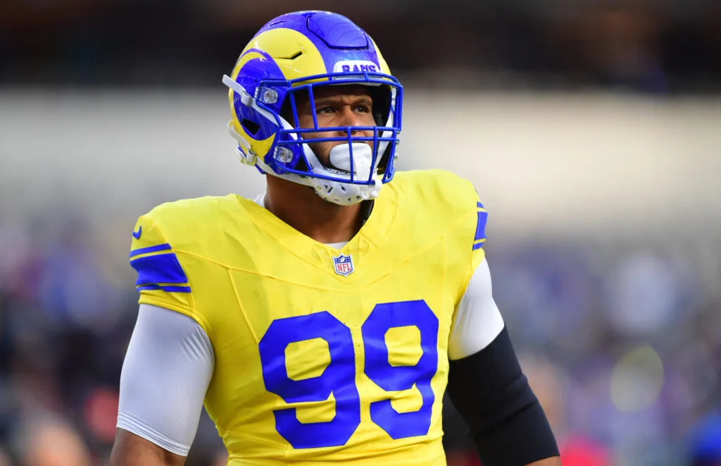 Donald returns for Rams vs. Bills