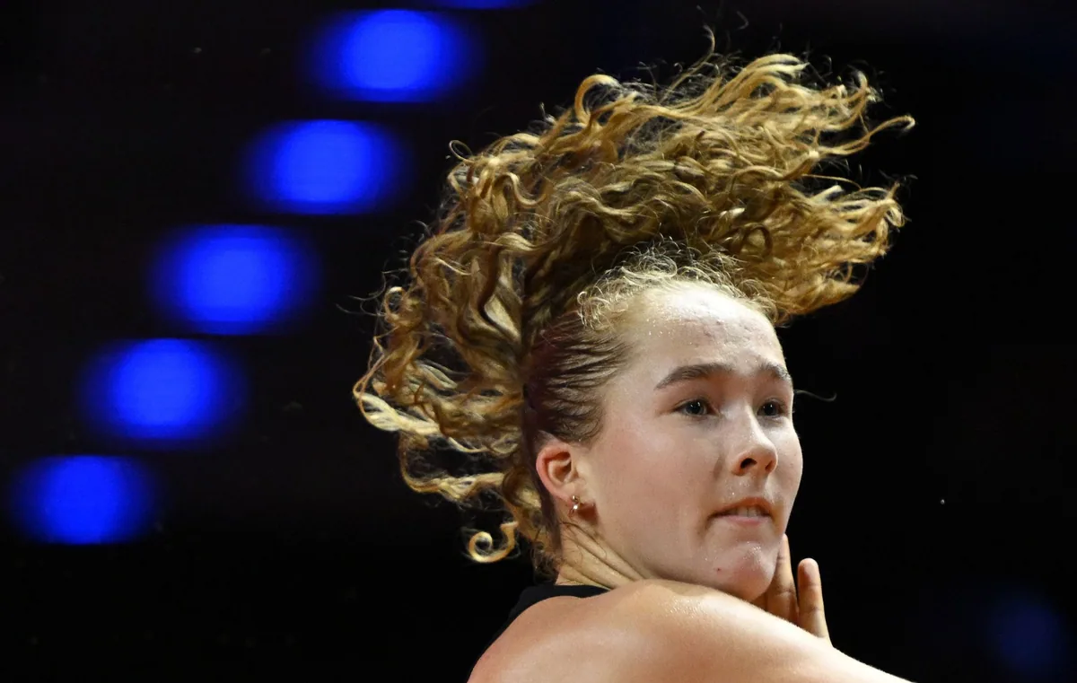 Andreeva to face Zheng in China Open final
