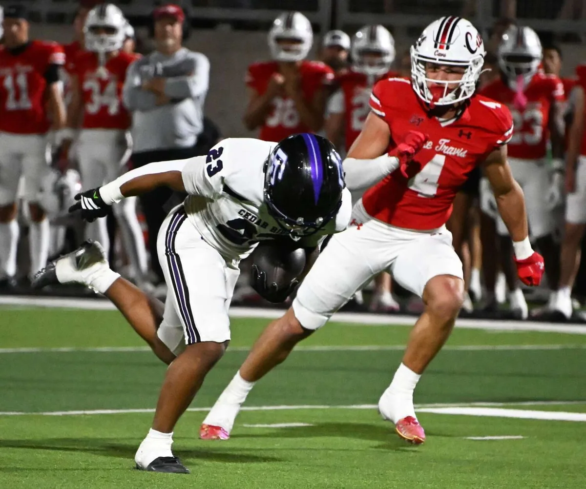 Cedar Ridge Defeats Lake Travis in District 25-6A Clash
