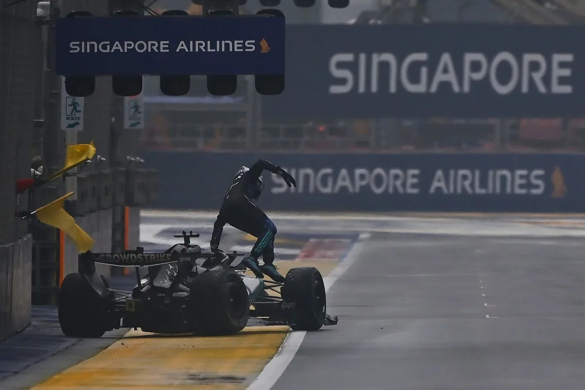 russell blames own error for singapore crash