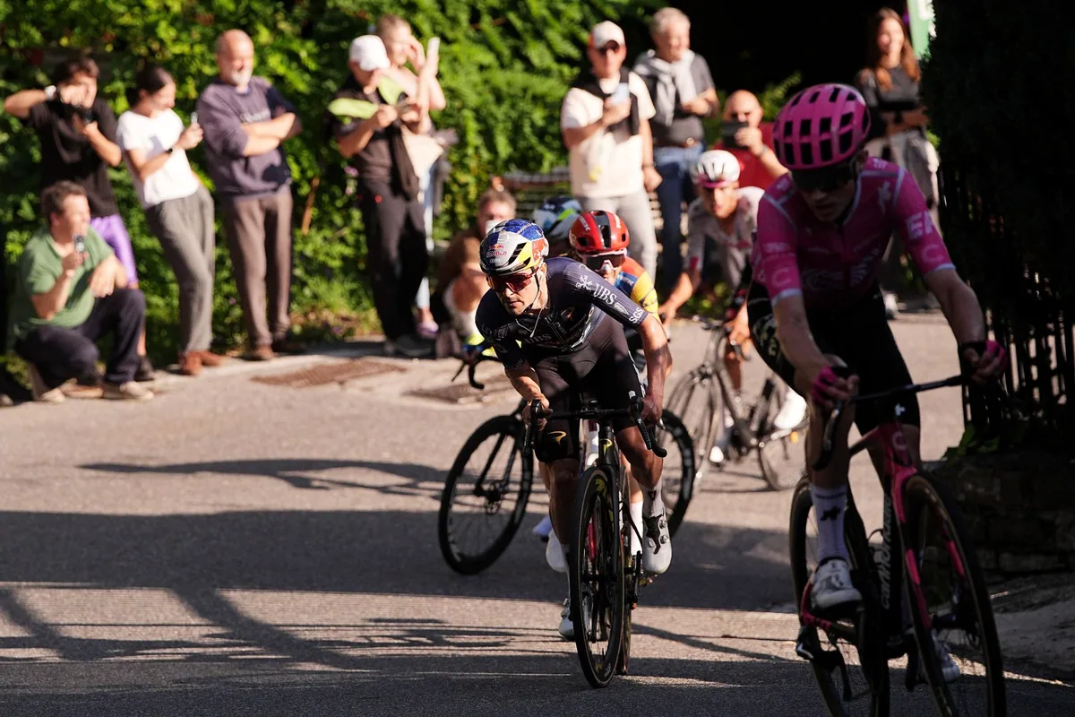 Pidcock finishes sixth in Il Lombardia after red light penalty