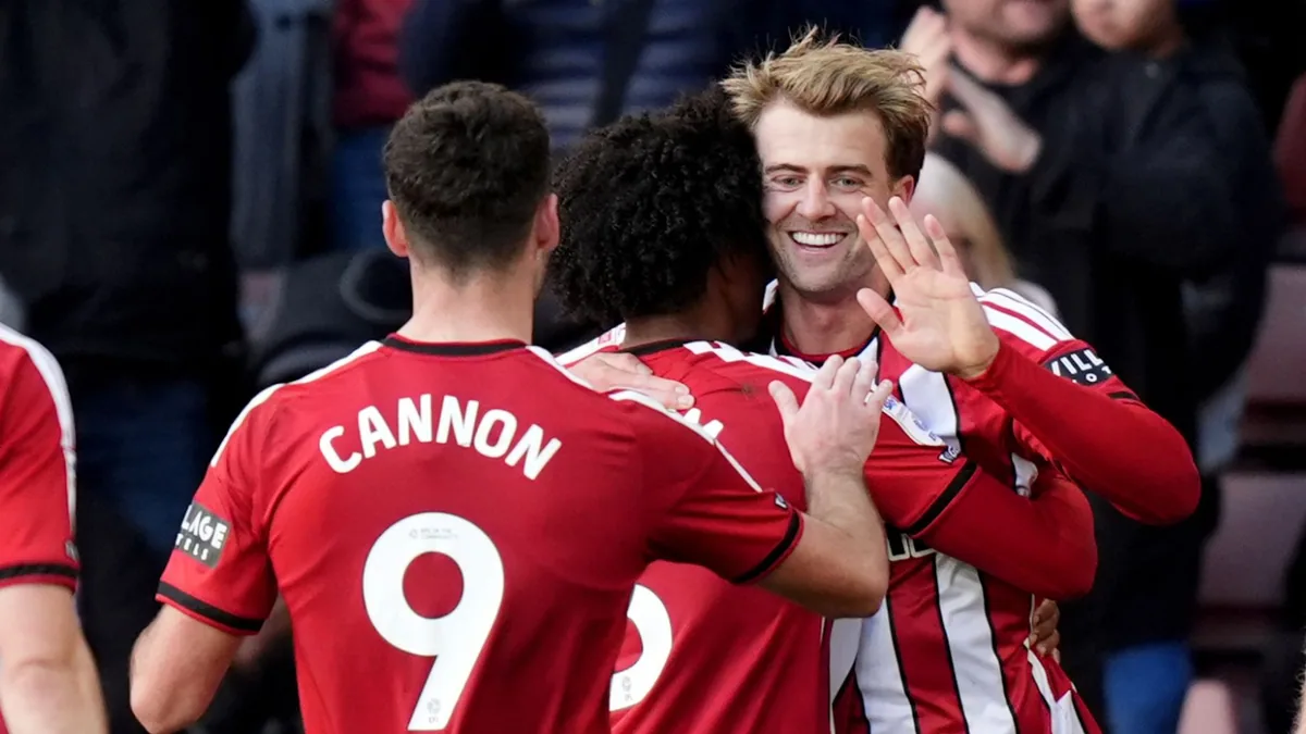 Bamford scores twice as Sheffield United beat Lincoln