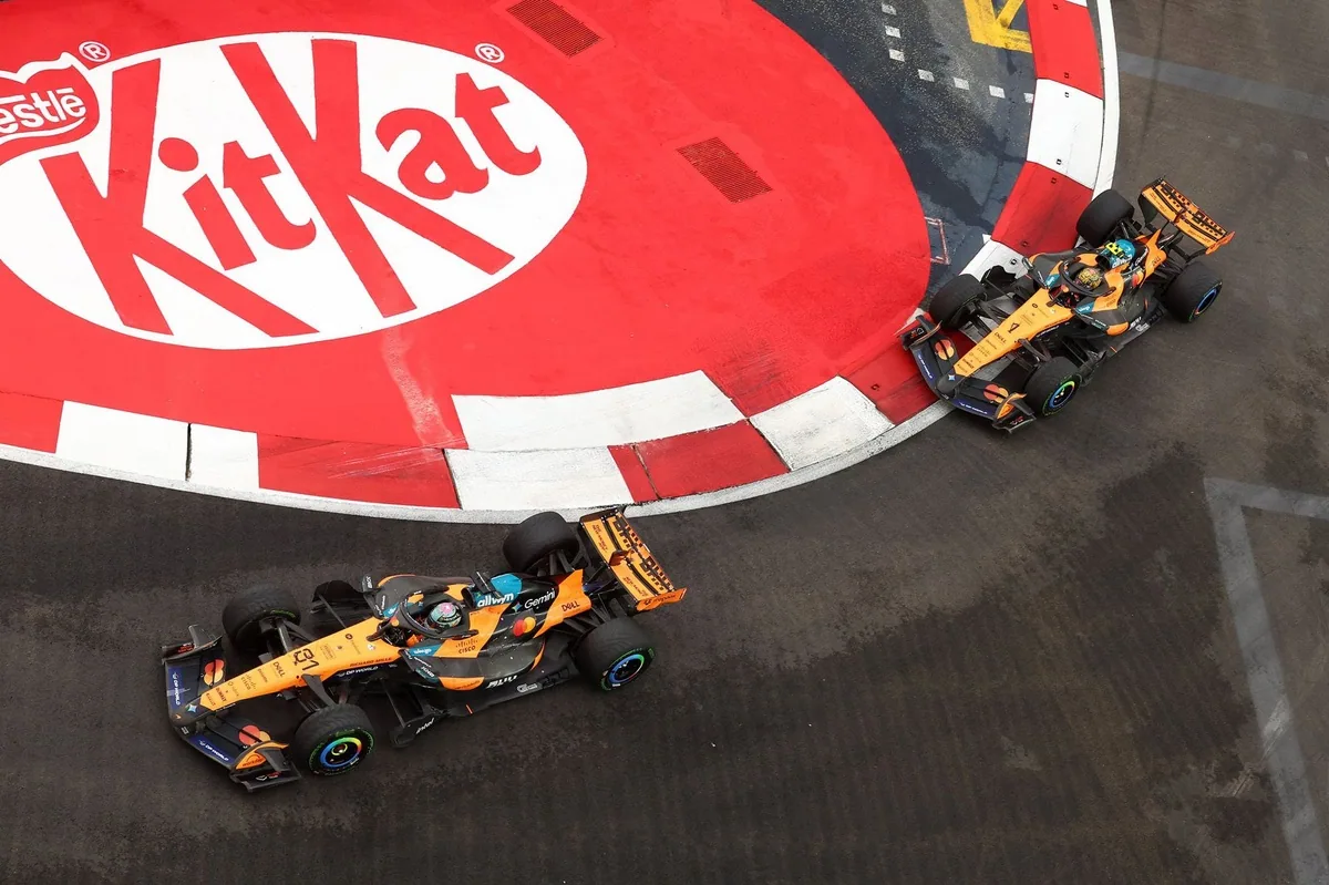 Norris and Piastri clash in Singapore sprint