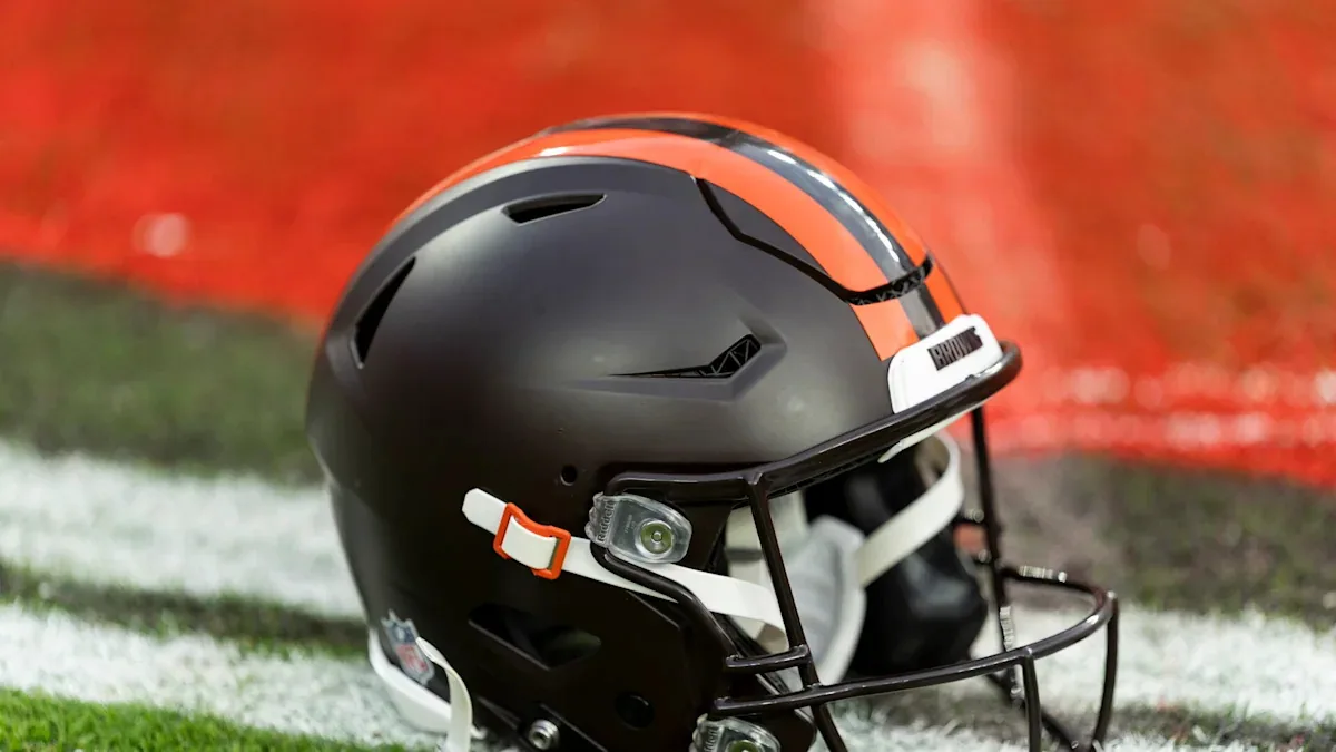 Browns promote two defensive tackles for Jets game
