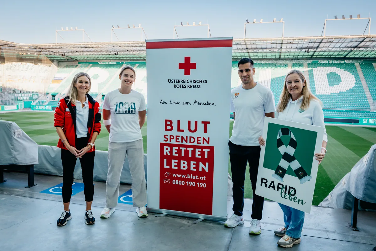 SK Rapid Fans Donate Blood for Red Cross