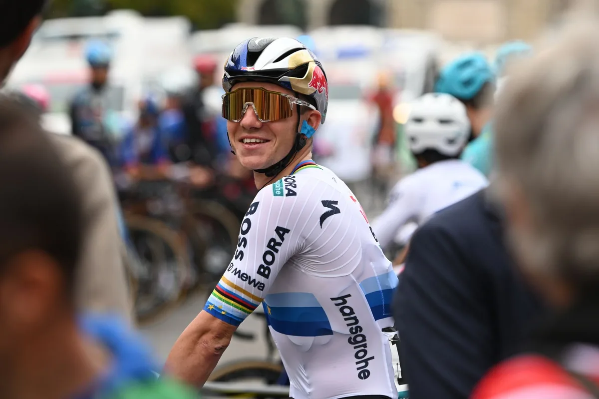 Evenepoel finishes fourth at Il Lombardia