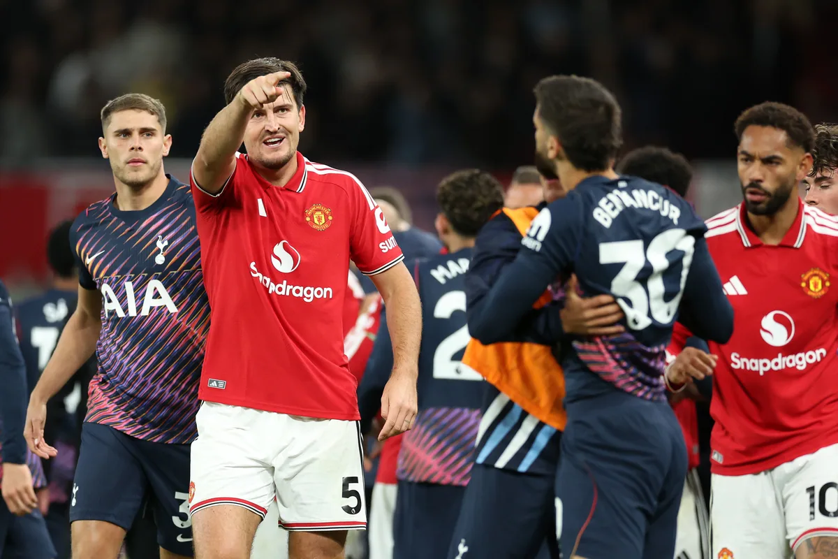 Man United and Tottenham slip in Premier League