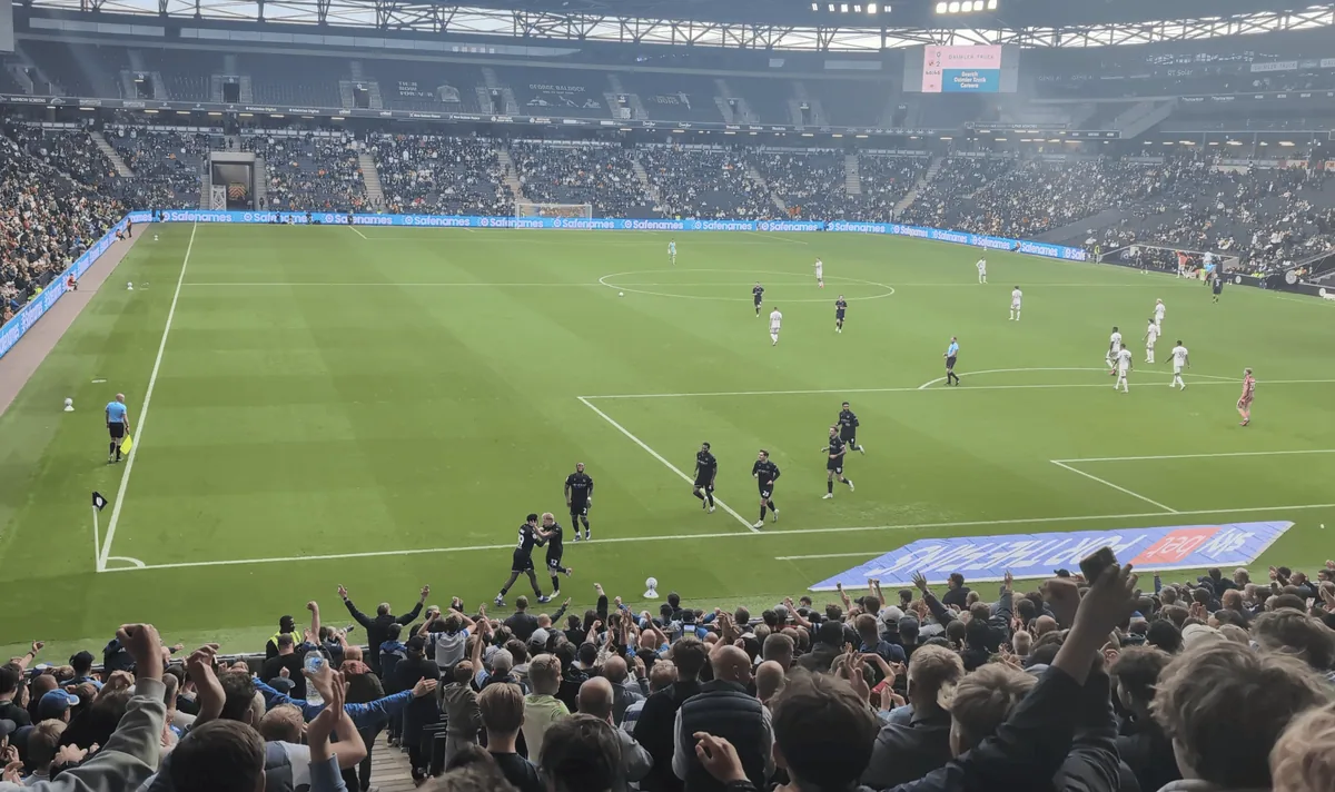 Reading dominate MK Dons with five-goal second half