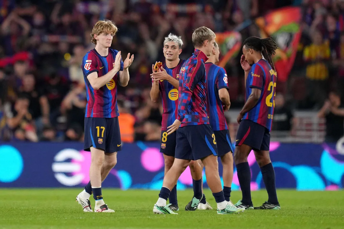 Barcelona breaks Real Madrid record in La Liga win