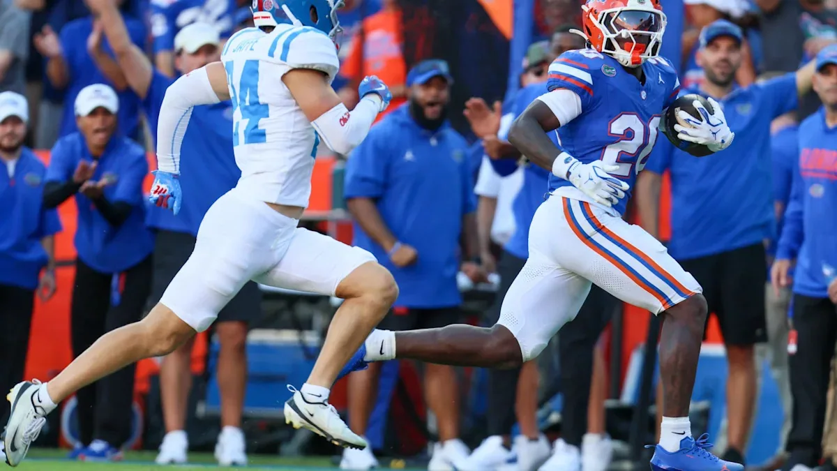 Florida RB Duke Clark exits game vs South Carolina