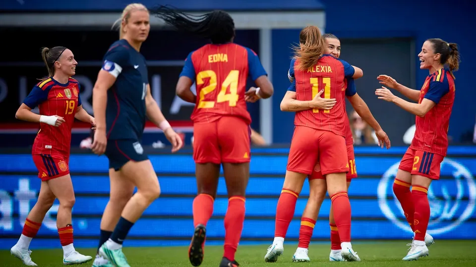 Spain beats U.S. 2-0 in Washington